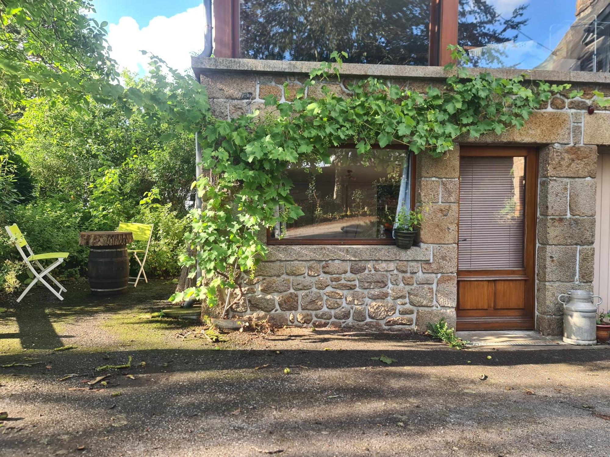 A La Ferme, Les Vergers Du Muscardin * Breel